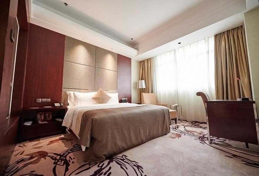 Foshan Jinlai Holiday Hotel Εξωτερικό φωτογραφία