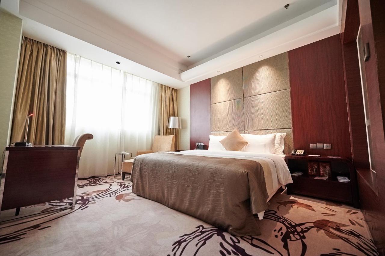 Foshan Jinlai Holiday Hotel Εξωτερικό φωτογραφία